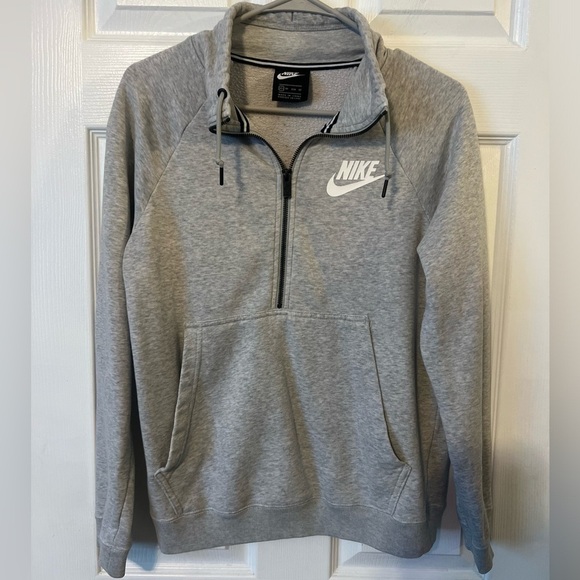 NIKE Sportswear Club Fleece Women’s Quarter Zip Sweatshirt. Size XS - Picture 1 of 5